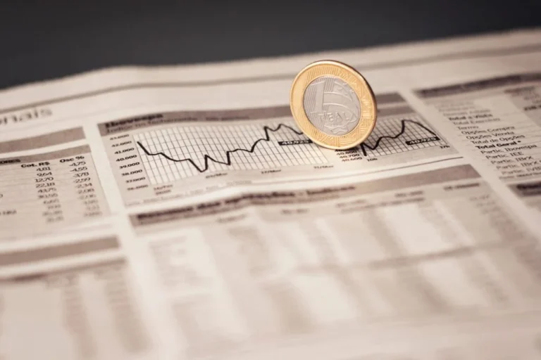 Dívida pública ultrapassa limite projetado pelo governo para 2025 e acende alerta fiscal