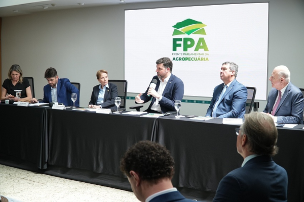 Dívidas rurais colocam Plano Safra sob pressão e ampliam debate sobre crédito no campo