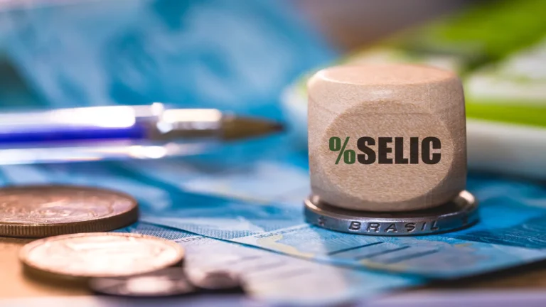 Selic a 14,25% e o xadrez de 2026: como o pensamento liberal transforma juros em munição eleitoral